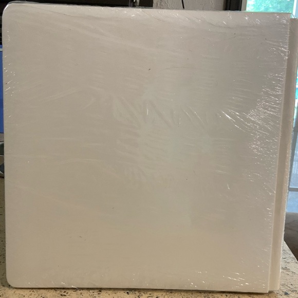 Creative Memories White Wedding Rose Embossed Old Style 12x12 album/pages NIP - Picture 2 of 3